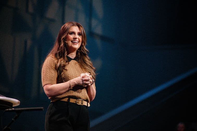 20220123_blueamberphoto_bal_2011_1_0_25x_017b543596